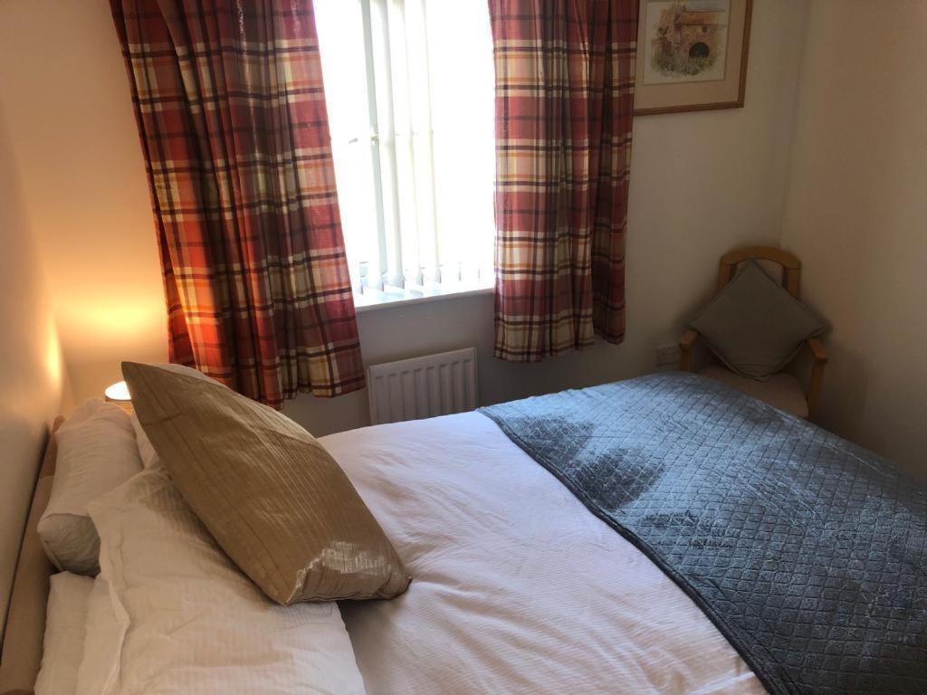 Comfort, Peace And Quiet Guaranteed In 3 Bed * West Auckland